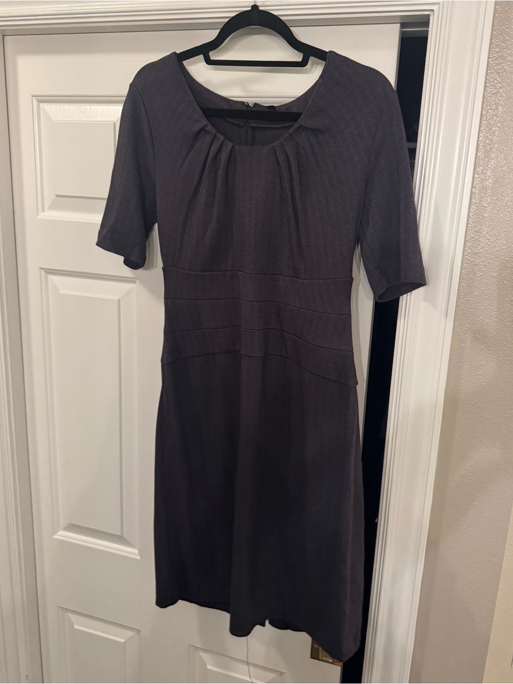 Banana Republic: Gray Short Sleeve Pleated Waist Sheath Dress